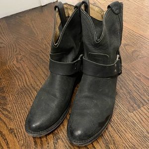 Frye western ankle boots size 7